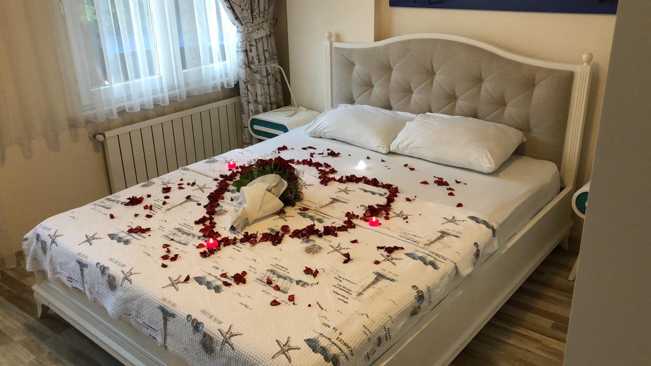 Heybeli Butik Hotel Heybeliada Exteriör bild