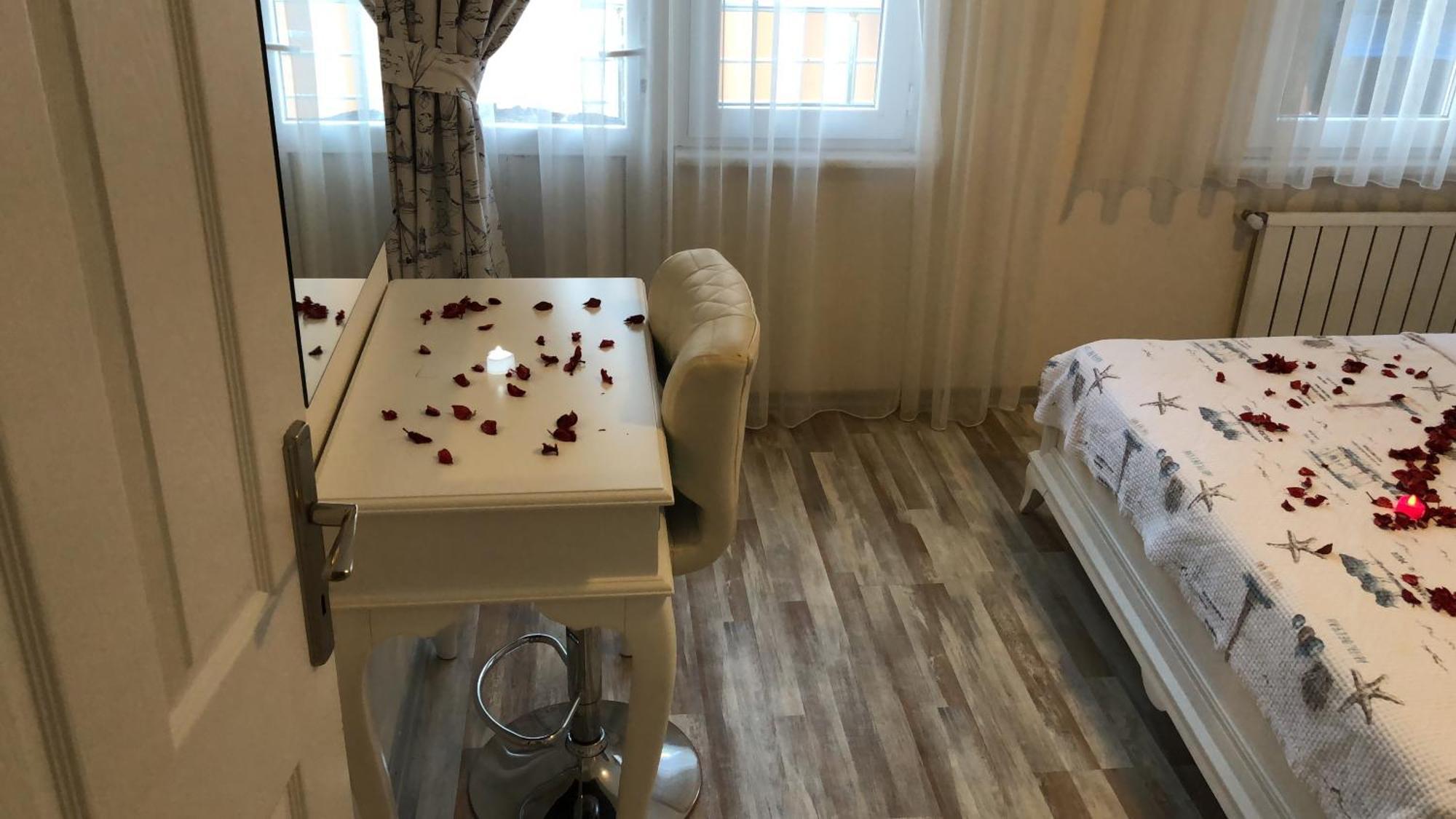 Heybeli Butik Hotel Heybeliada Exteriör bild